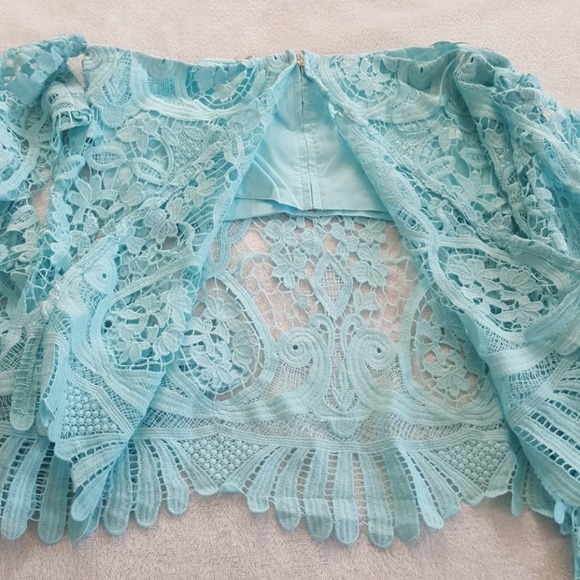 24. Baby blue lace blouse - Picture 6 of 8